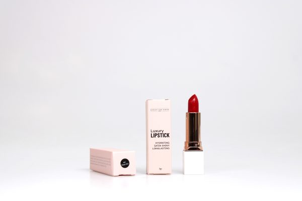 Lipstick-classic red